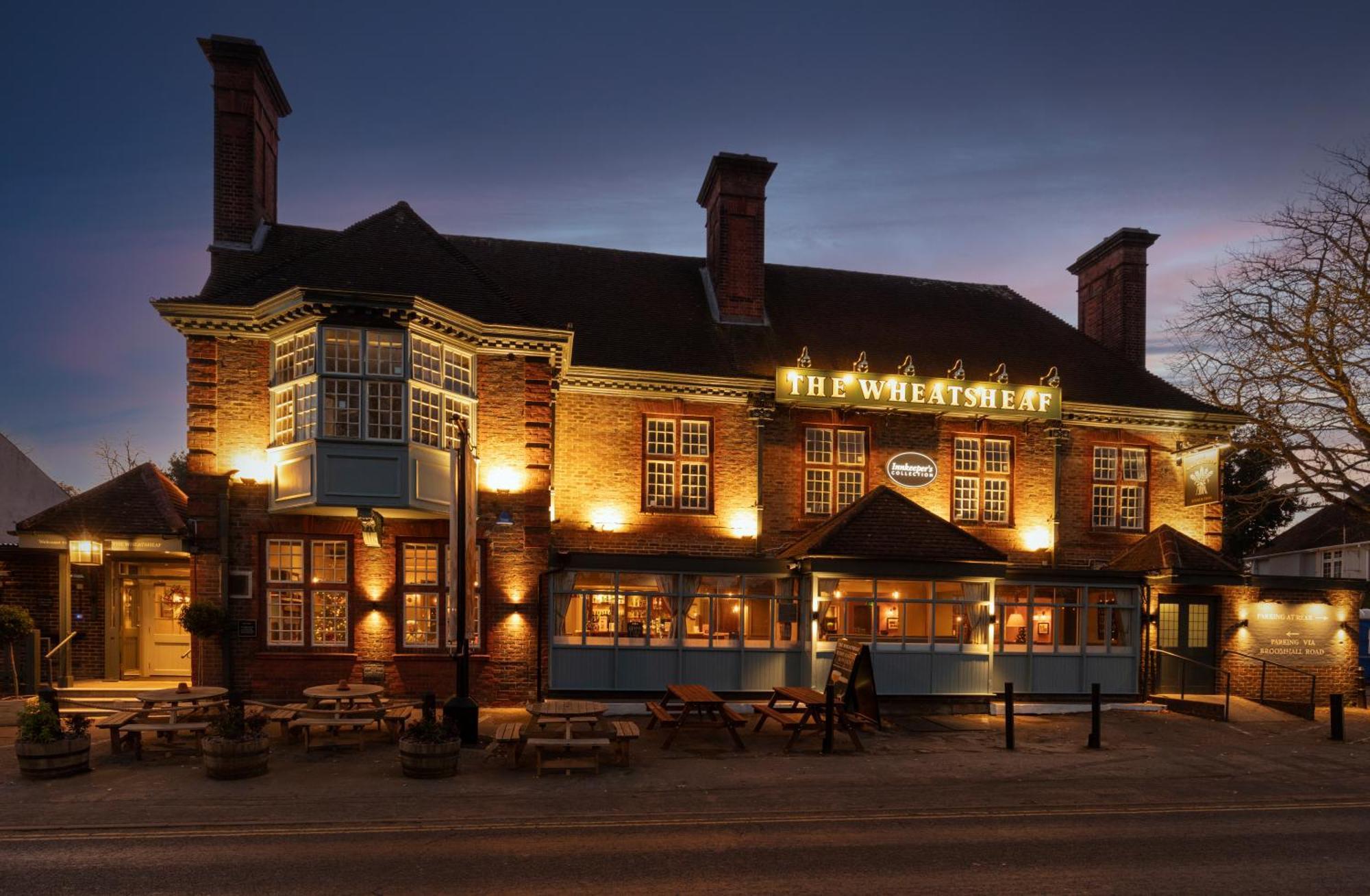 The Wheatsheaf By Innkeeper'S Collection Уокинг Екстериор снимка