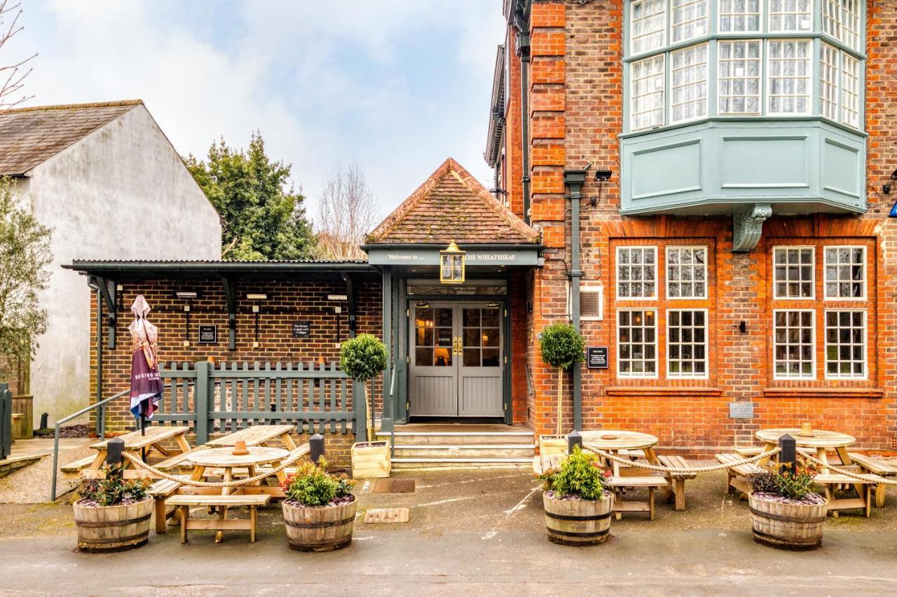 The Wheatsheaf By Innkeeper'S Collection Уокинг Екстериор снимка