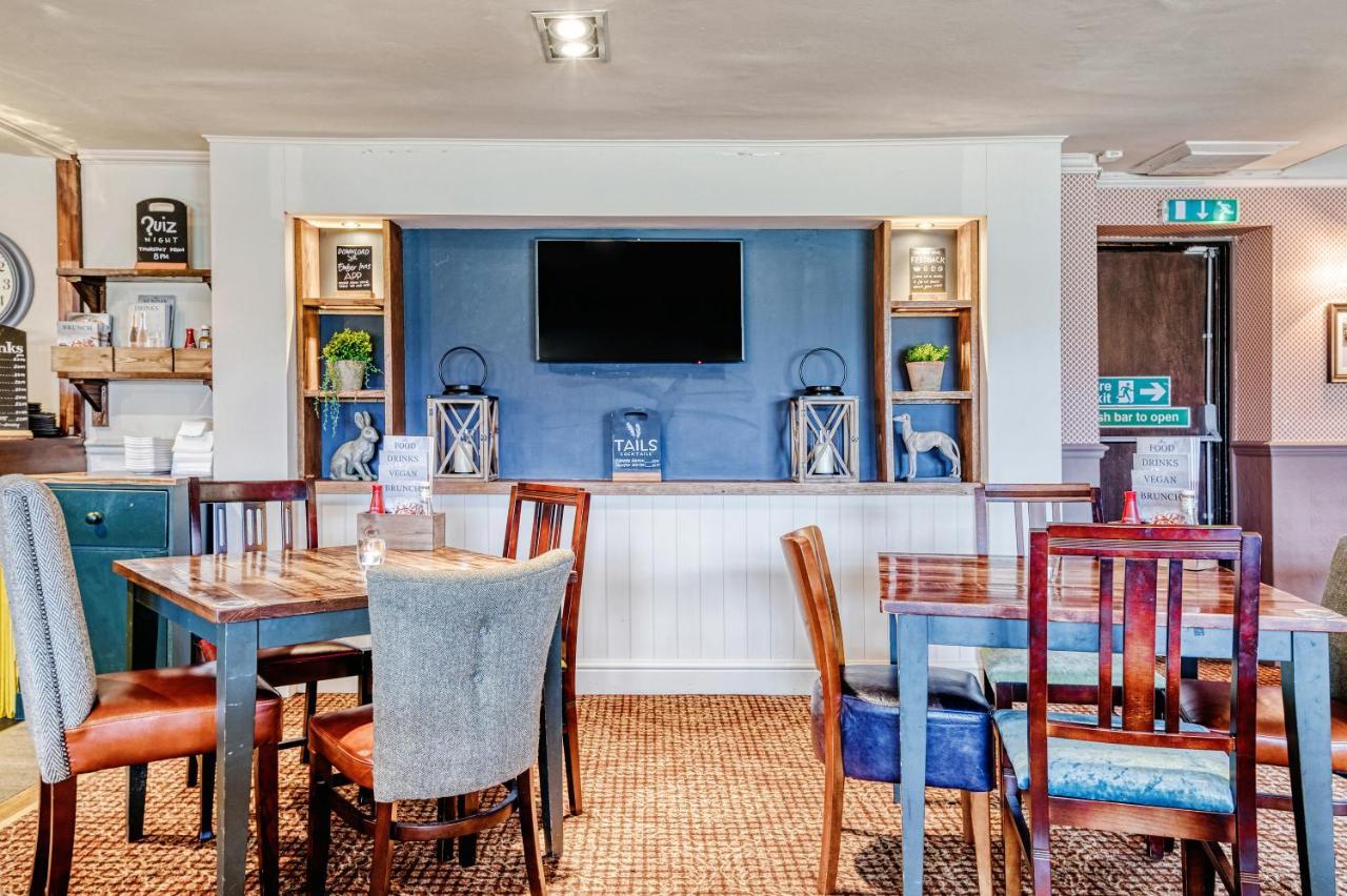 The Wheatsheaf By Innkeeper'S Collection Уокинг Екстериор снимка